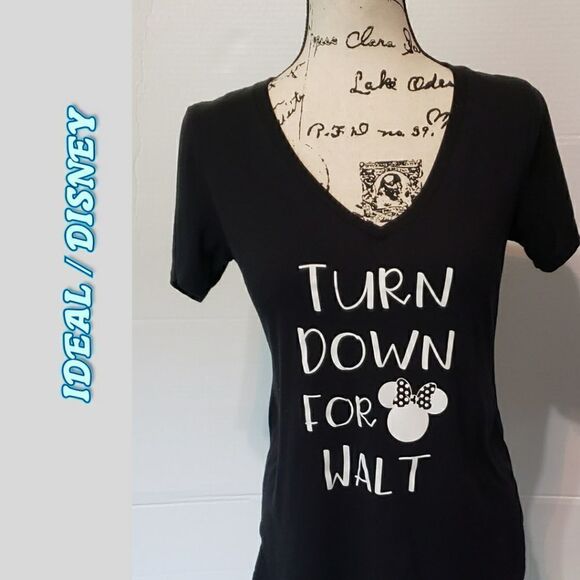 Turn down for Walt/ Disney black graphic shirt - Picture 1 of 1